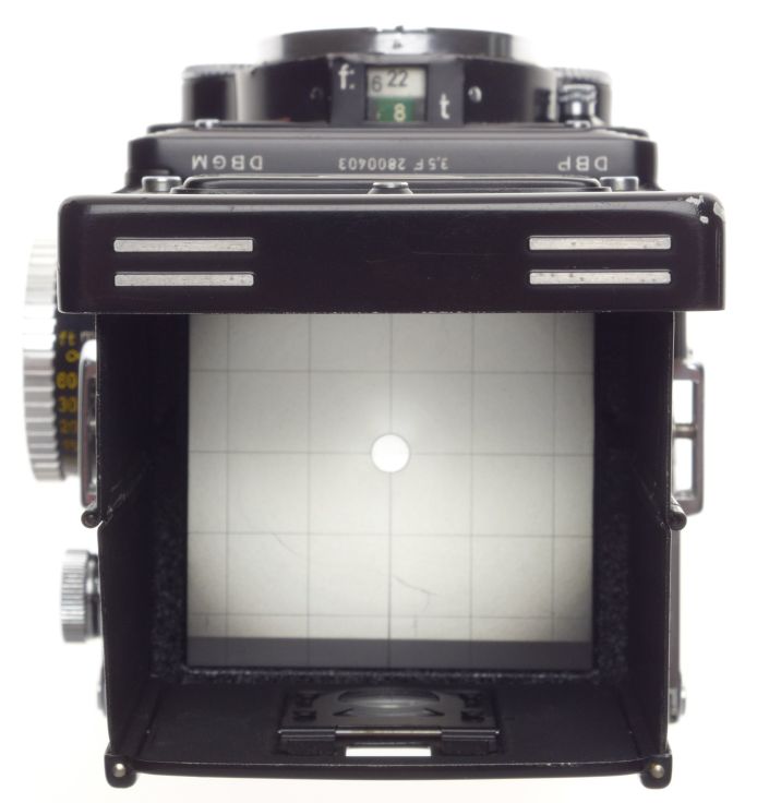 TLR Rolleiflex 3,5F Zeiss Planar 3.5/75mm coated lens 120 film