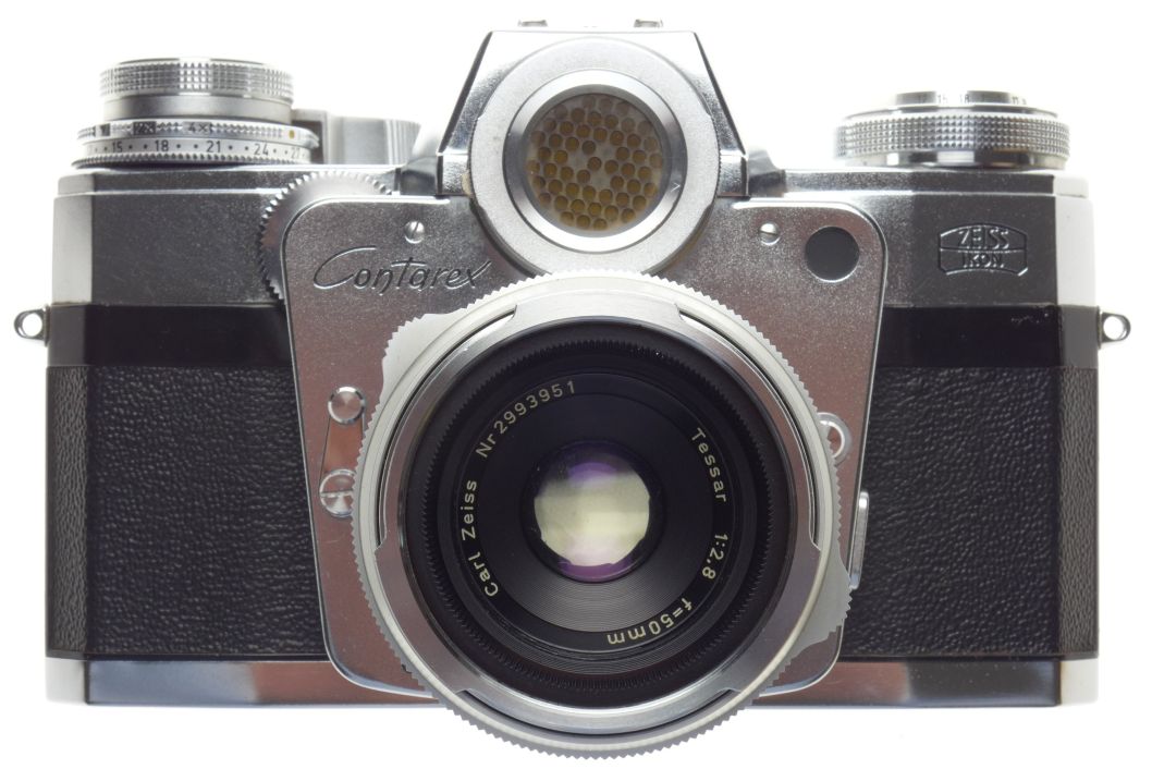 ZEISS CONTAREX Bullseye SLR 35mm chrome film camera Tessar 1:2.8